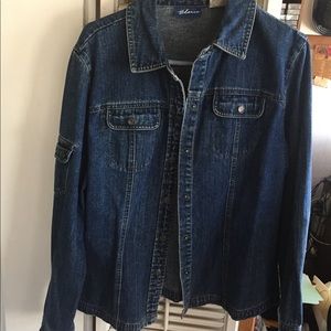 🙀Vintage 90's Jean jacket size L✌🏼👛